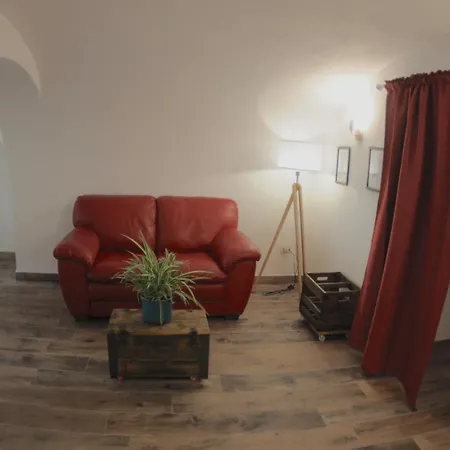 Bed and Breakfast The Foria House By House In *