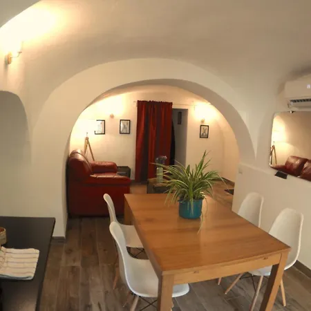 The Foria House By House In Bed and Breakfast *