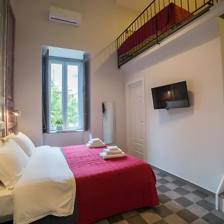 فندق مبيت وإفطار The Foria House By House In نابولي