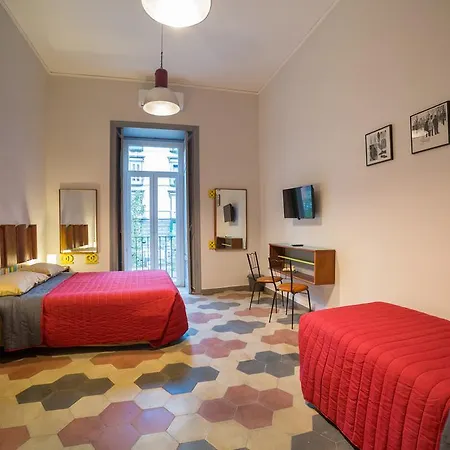 Bed & Breakfast The Foria House By House In *