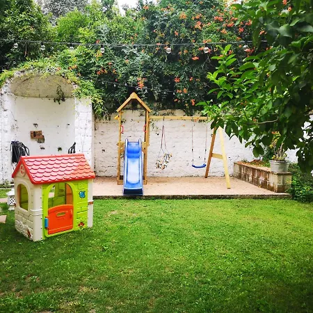 The Foria House By House In 4*